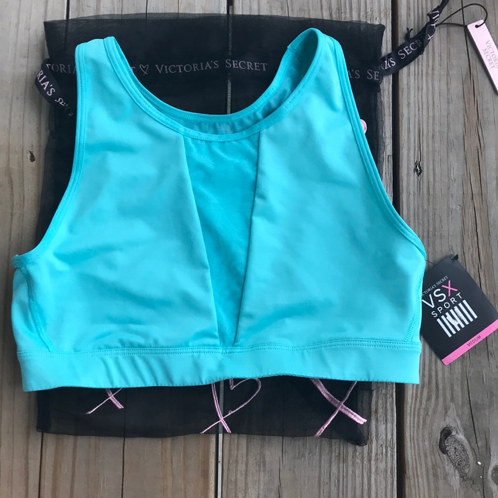 NWT VSX SPORTS BRA - SIZE Medium, and lingerie bag